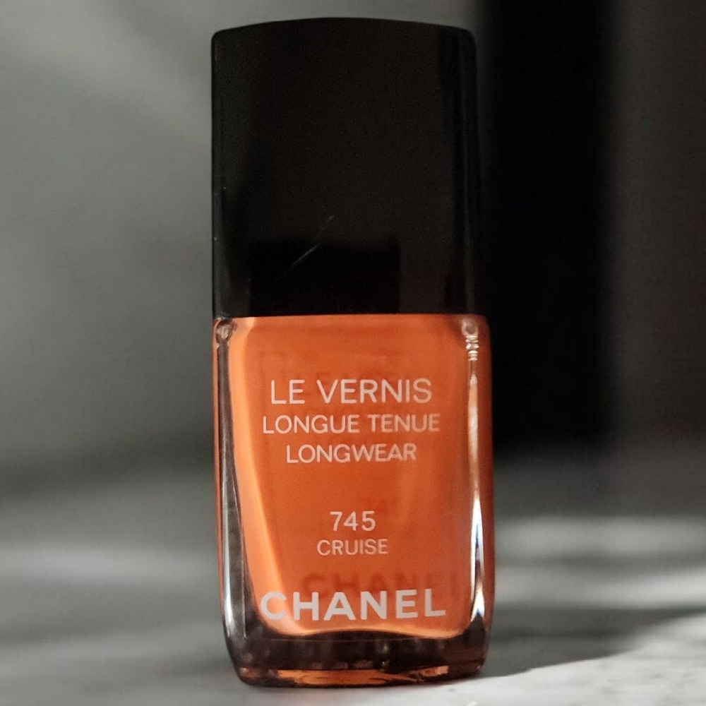 1 Bottle Of Authentic Channel Limited Edition Longwear Nail Polish Never Opened - Picture 7 of 8